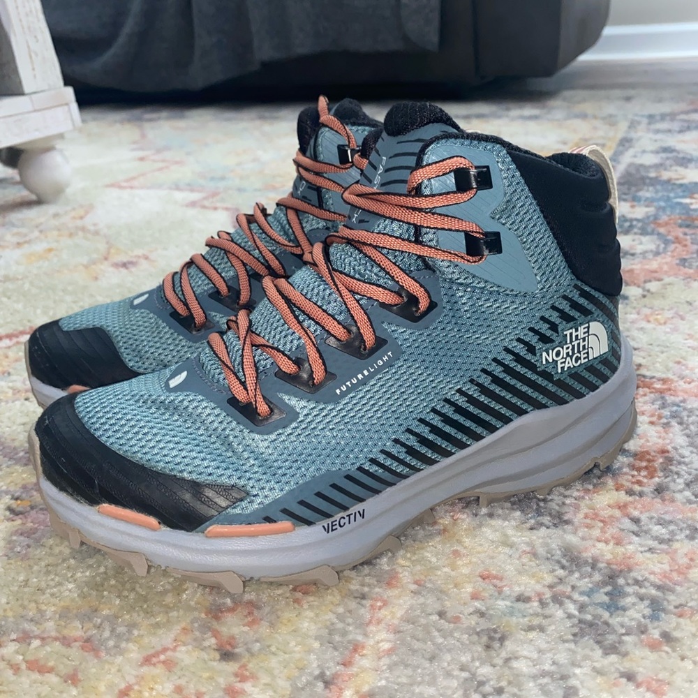 The North Face VECTIV fastpack mid future light - Woman’s